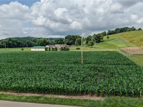 3434 Bair Rd NW, Dover, OH 44622