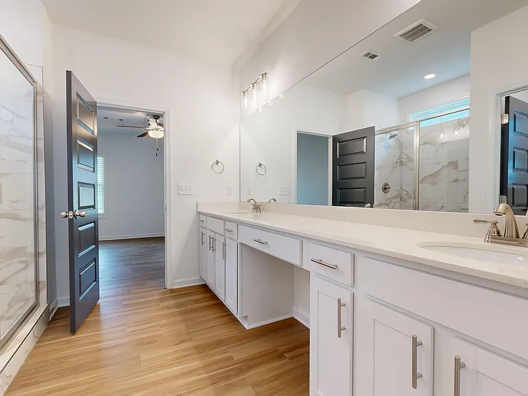 Quinn Residences at Dorchester Place — Photo 31