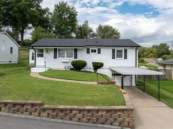 2705 Cedar St, Saint Joseph, MO 64503