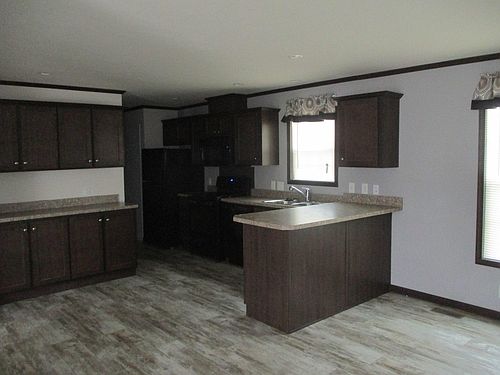 3rd image of 37830 Emerson Dr
