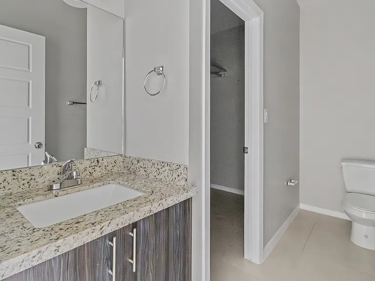1405 Alta Vista Dr #1 — Photo 8