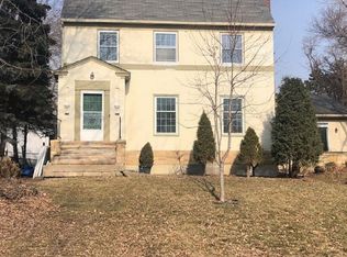 522 Mississippi River Blvd N, Saint Paul, MN 55104