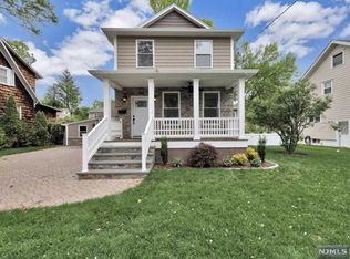 166 6th St, Cresskill, NJ 07626