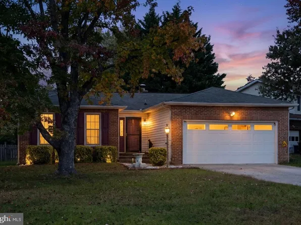 5715 Up A Way Dr, Fredericksburg, VA 22407