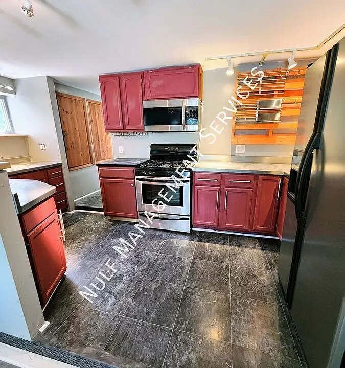3131 Josephine St