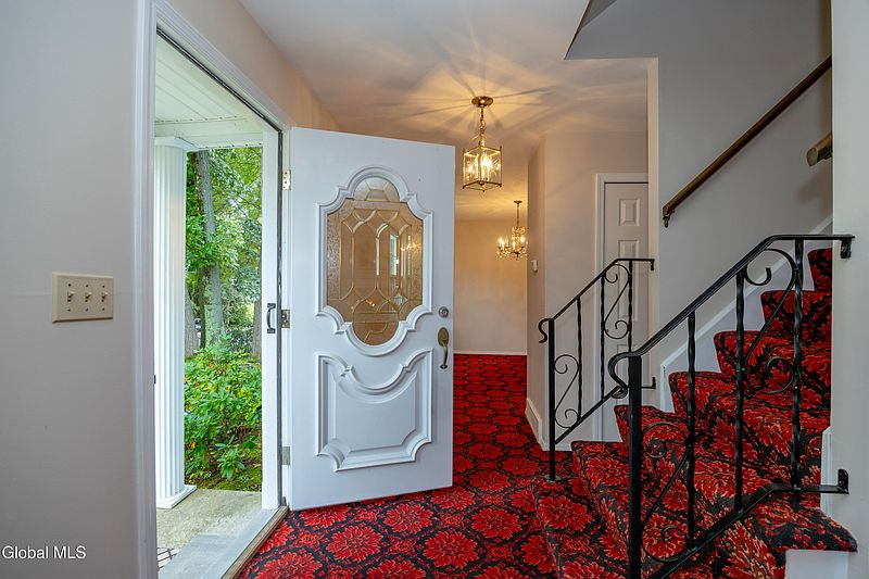3rd image of 48 Bayberry Drive
