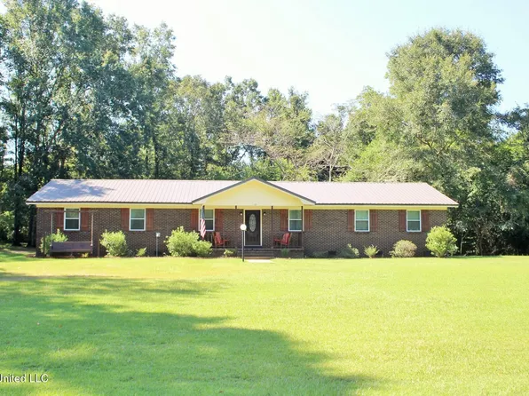 116 Finch Rd, Lucedale, MS 39452
