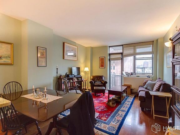 4th image of 352 Cathedral Pkwy #12B