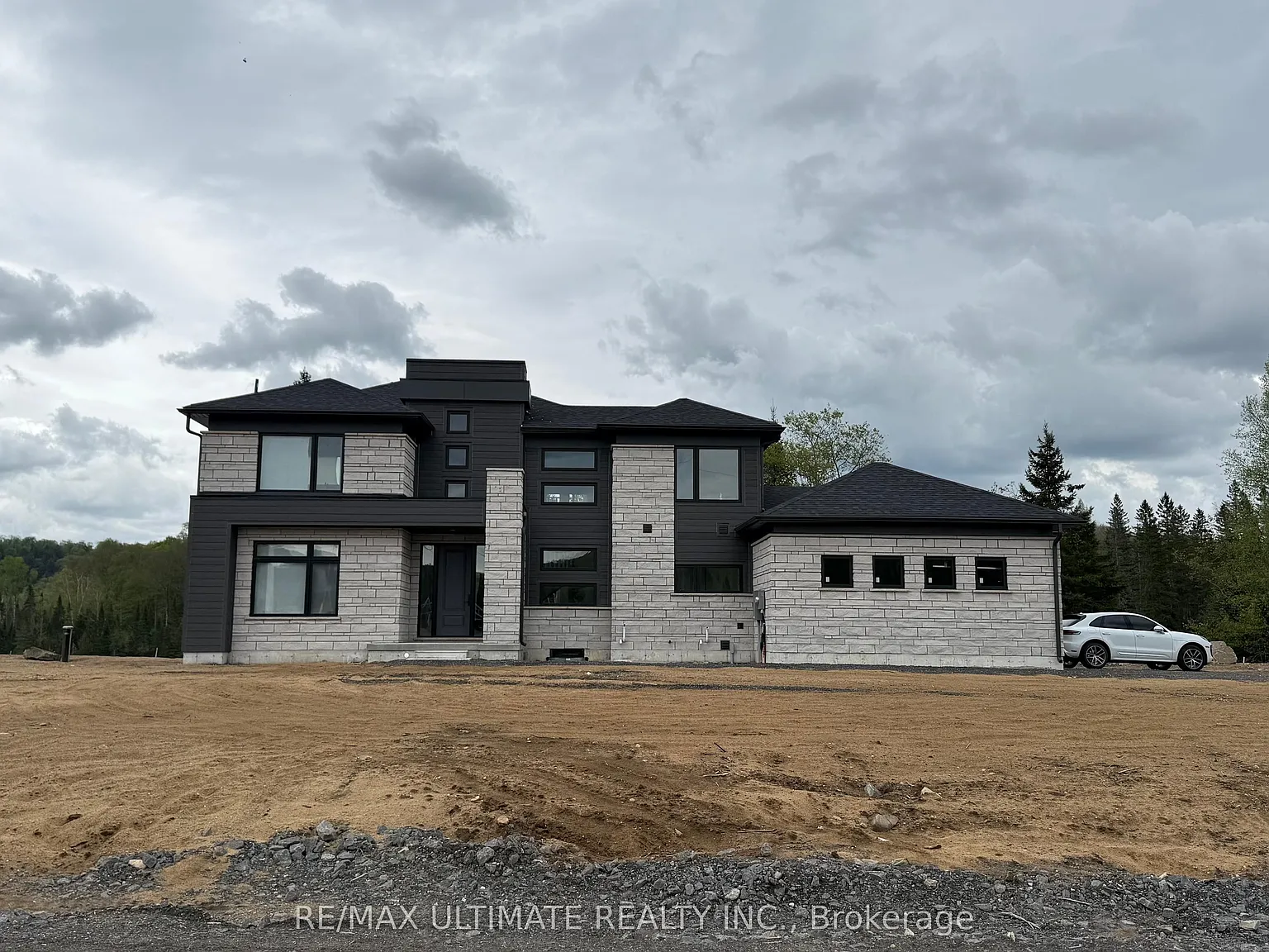 5 bed, $6,500 — Photo 2