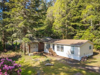 94123 Shutters Landing Ln, North Bend, OR, 97459