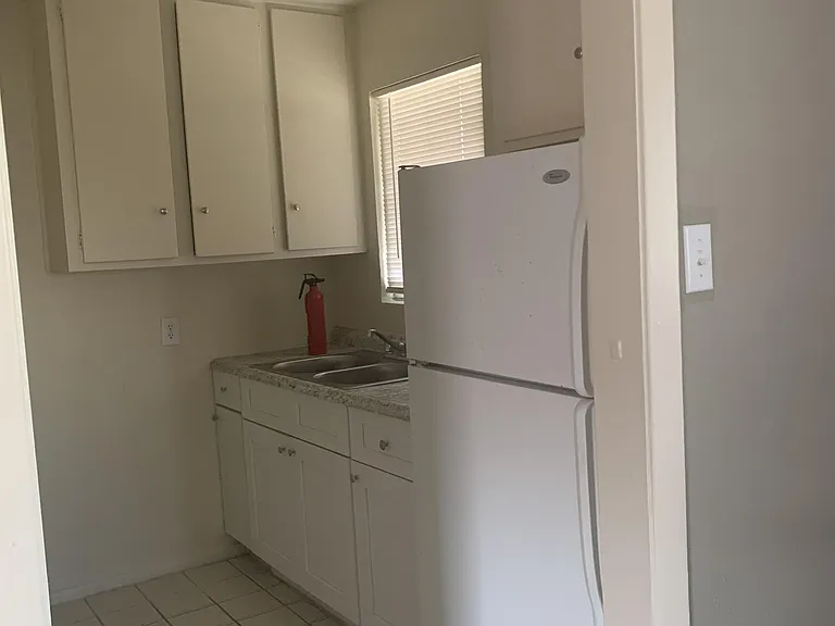 5902 Ardmore St #17 — Photo 2