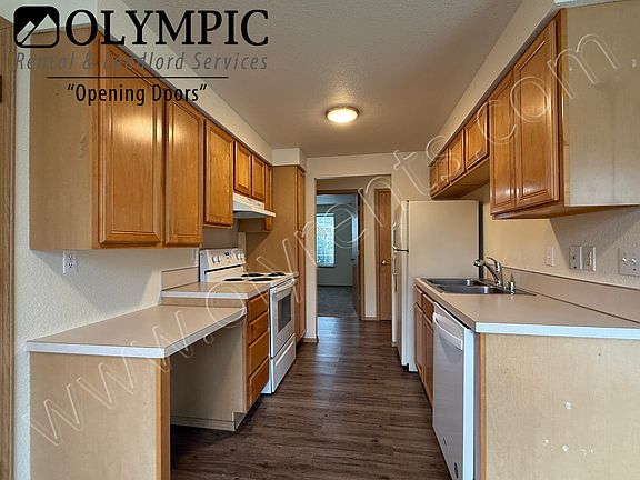 4th image of 4415 14th Ave SE