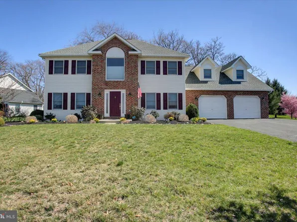 350 Bradley Ln, Shippensburg, PA 17257