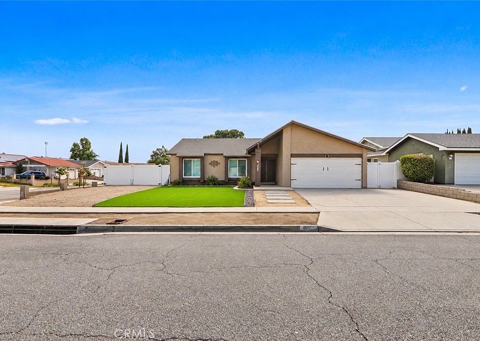 1st image of 1305 Turquoise Dr