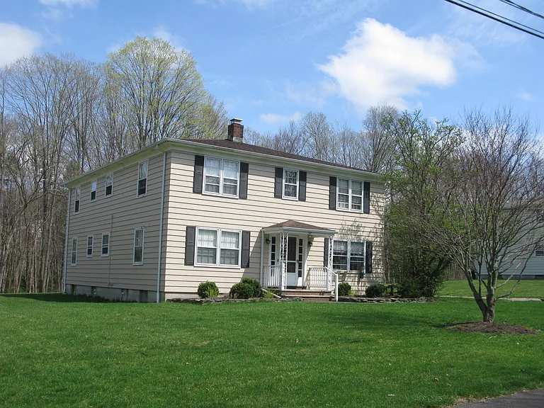 121 Pocono Rd — Photo 1