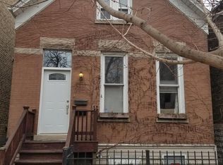 2305 N Oakley Ave #1F, Chicago, IL 60647