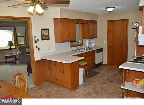 184 Walnut Kitchen