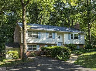 11423 Vale Rd, Oakton, VA 22124