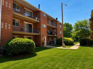 8711 Signal Hill Rd APT 17, Manassas, VA 20110