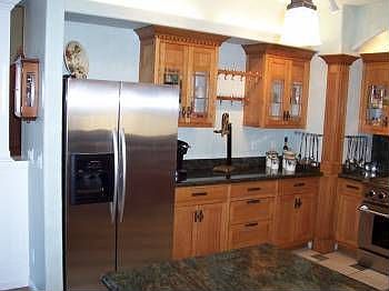 4th image of 9201 Woodview Dr