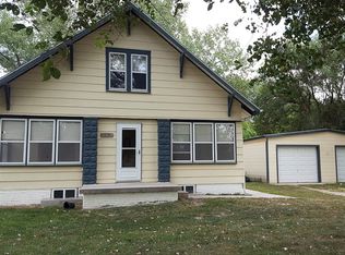 512 Derinda St, Saint Libory, NE 68872