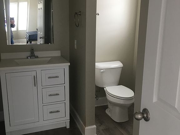 5th image of 140 W Antietam St #10