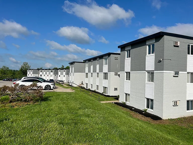 Avery Apartments — Photo 30