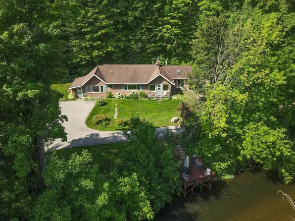 2669 Jorae Dr, Traverse City, MI 49685