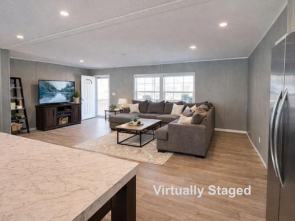 2nd image of 3555 Deerfield Rd