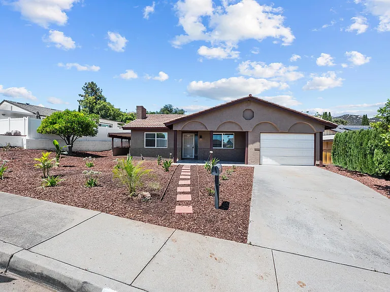 1920 Edith Dr — Photo 15