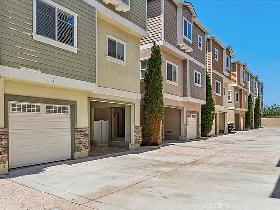 3rd image of 3515 Maricopa St Unit 8