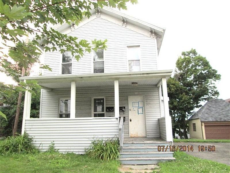 1st image of 111 E 6th St