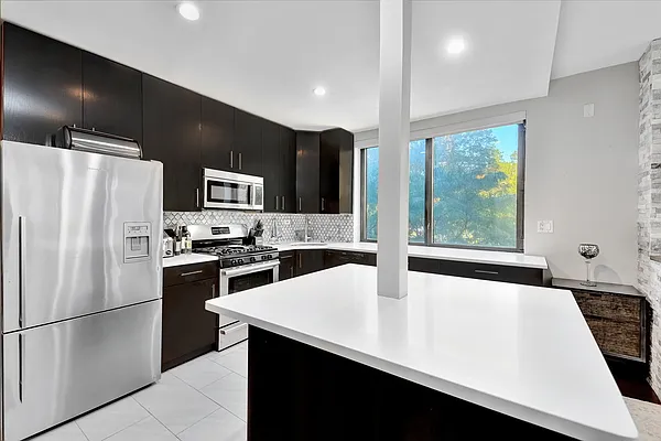 Rented by City Connections Realty | media 19