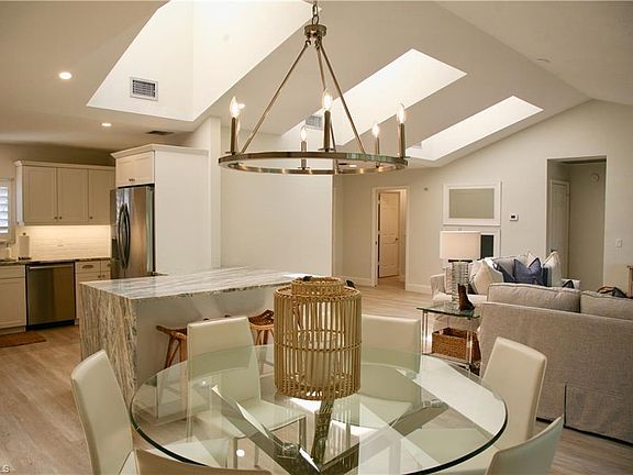4th image of 758 Eagle Creek Dr Unit 303