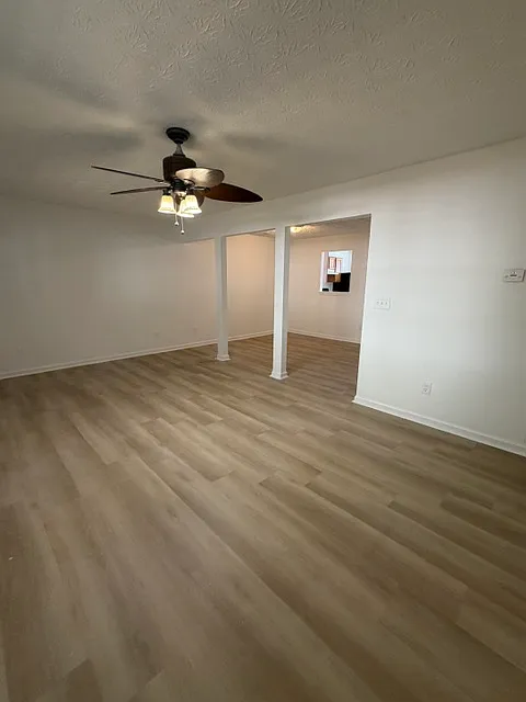 3 bed, 2.5 bath, 1560 sqft, $1,625 — Photo 3