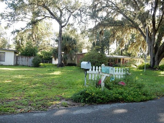 3rd image of 3550 NW 34th Pl