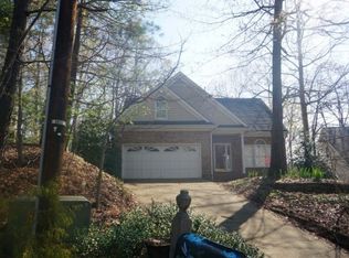 131 Chimney Rise Dr, Cary, NC 27511
