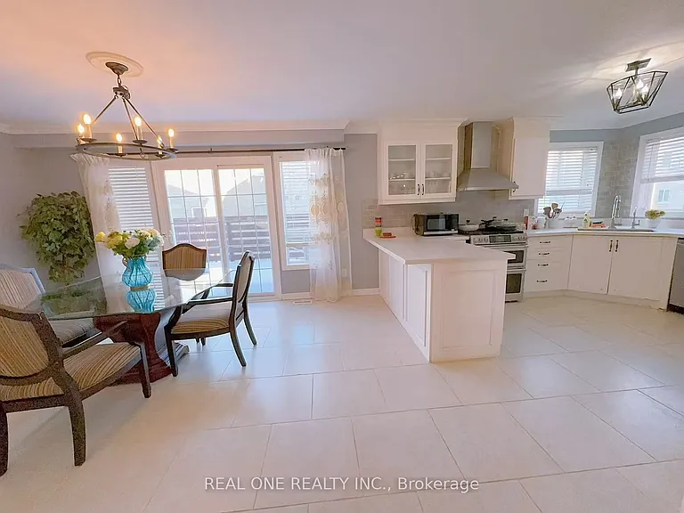 193 Dean Burton Ln #UPPER — Photo 3