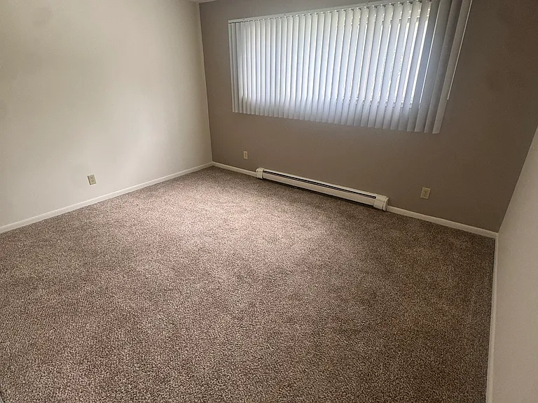 1101 W Porter Ave — Photo 16