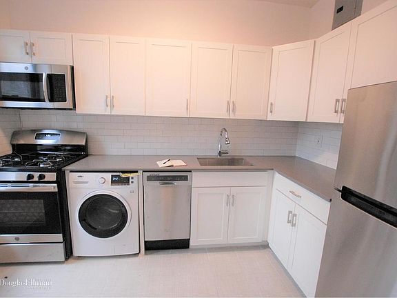 3rd image of 3149 29th St APT C8