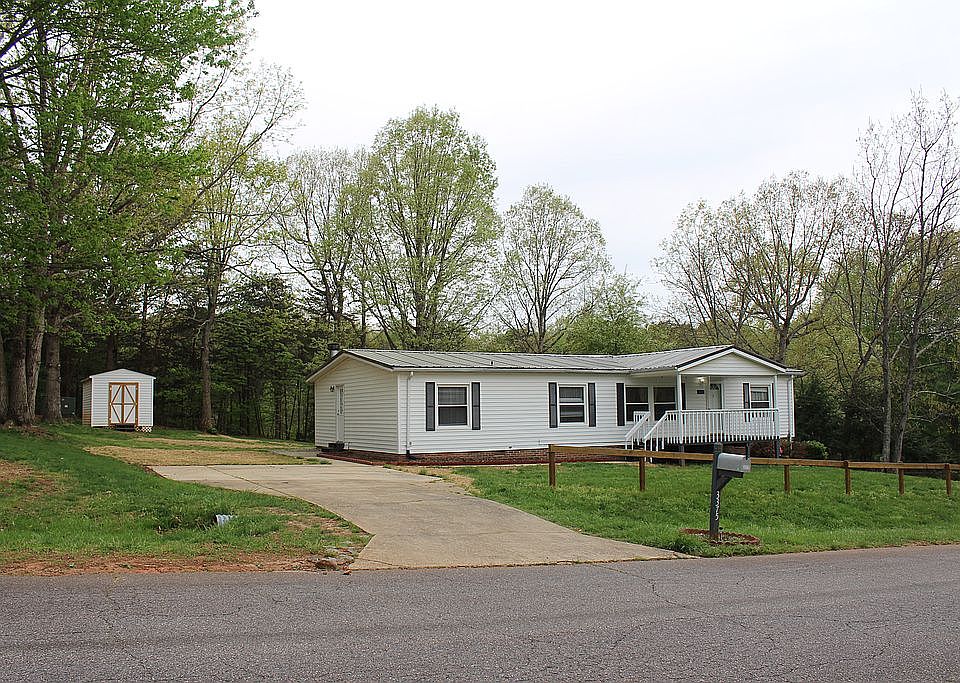 1st image of 3375 Stony Brook Cir