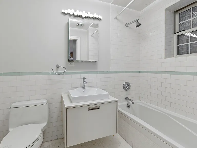 204 W 140th St #2D — Photo 6