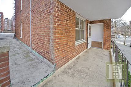 4th image of 3206 Fairfield Ave APT 2C
