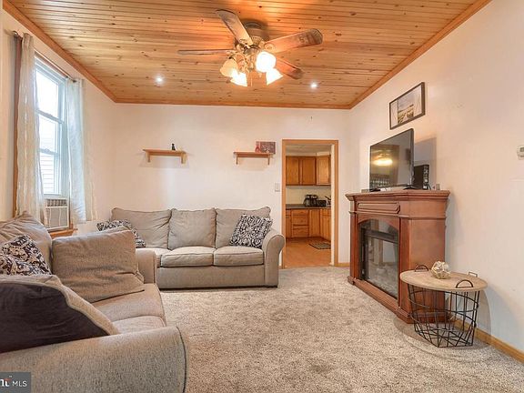 3rd image of 123 Canal St #1