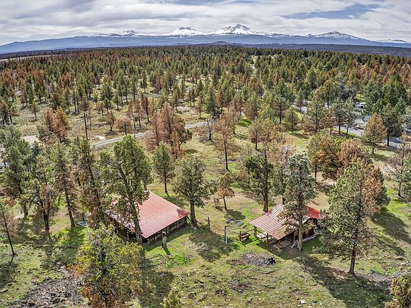 3rd image of 18070 Mountain View Rd