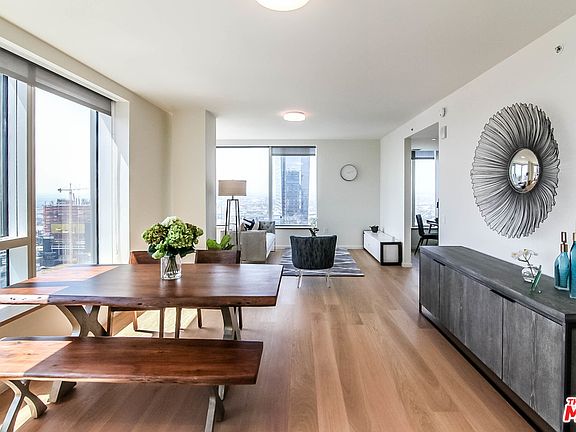 4th image of 889 Francisco St Unit 3303