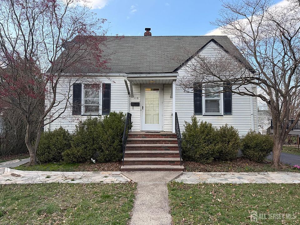 1st image of 116 Montrose Ave