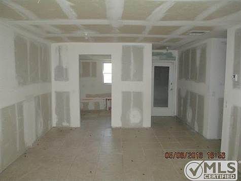 2nd image of 2867 Ashley Dr W APT F
