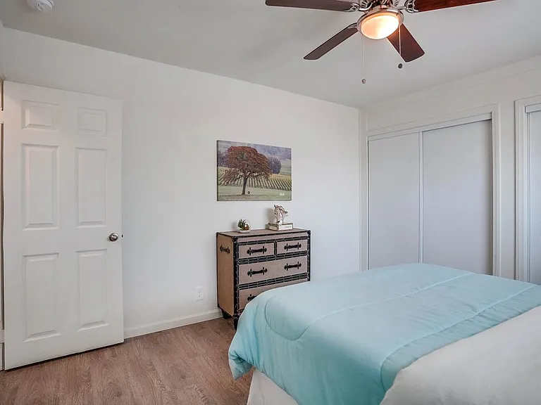 900 Alamitos Ave — Photo 26