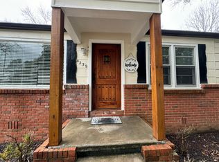 4239 Norcross Rd, Hixson, TN 37343